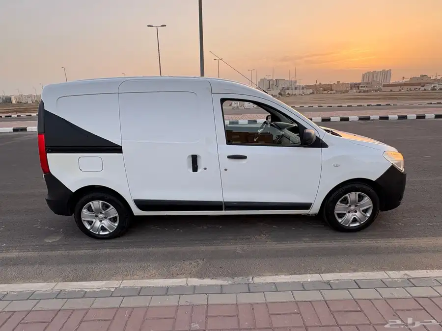 رينو دوكر فان 2020 1