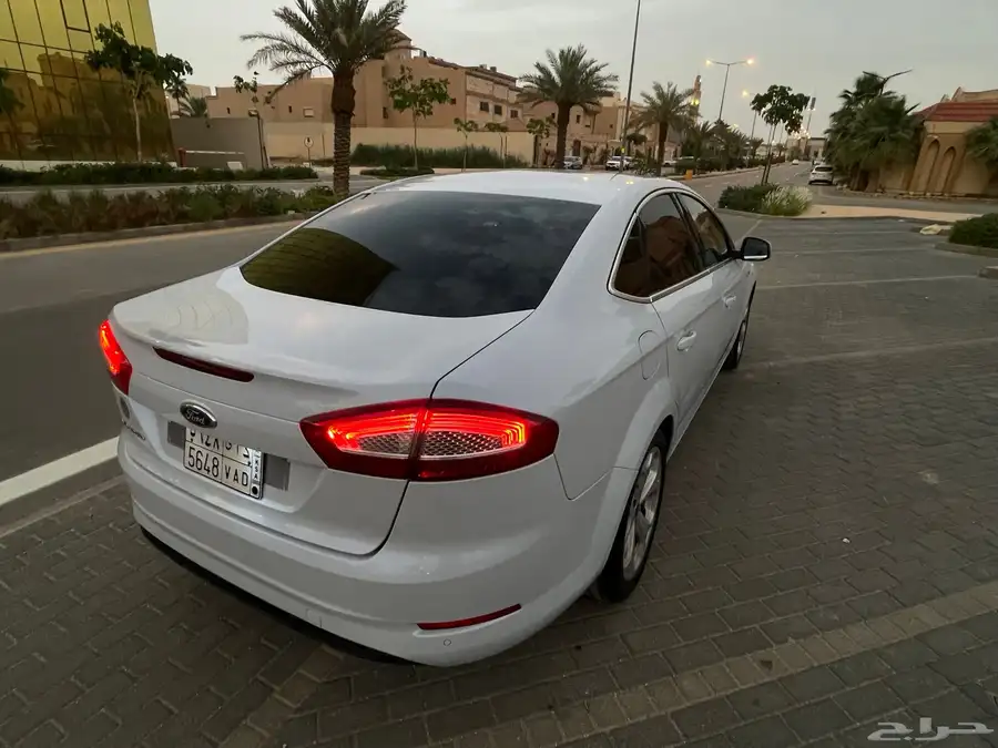فورد مونيديو 2014 فل كامل شبه جديد 5