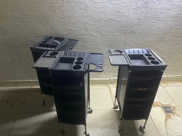 ادوات محل حلاقه للبيع 0