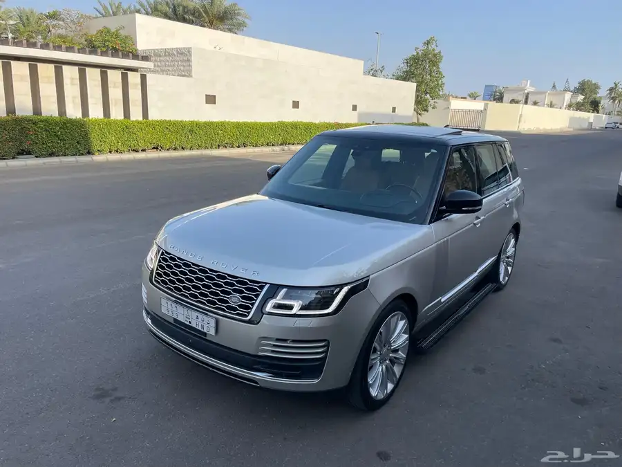 رنج روفر فوج SE V8 2018 ناغي ( بحالة الوكالة ) 9