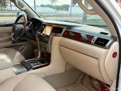 جيب لكزس LX 2013 فل كامل DD بريمي للبيع 13