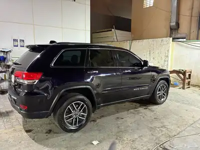 جيب قراند شيروكي 2025م 3