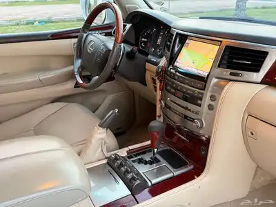 جيب لكزس LX 2013 فل كامل DD بريمي للبيع 12
