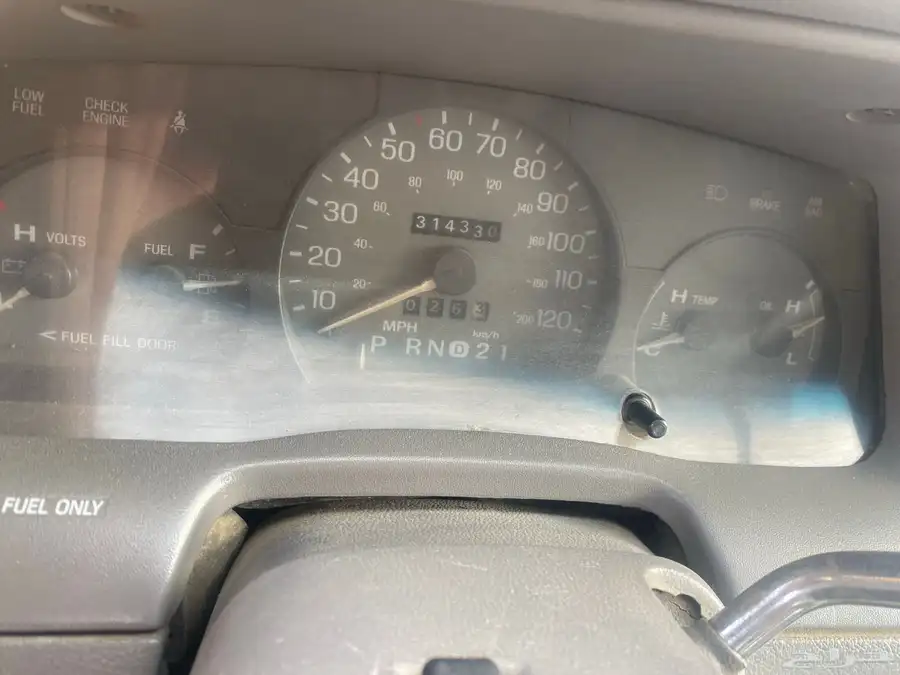 فورد جراند ماركيز موديل 96 للبيع 2