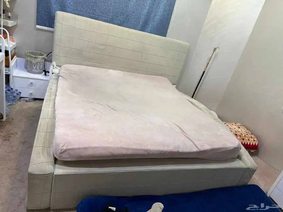 سرير نوم بطراحة 0