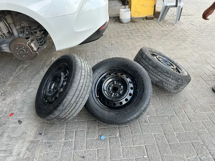 جنوط كامري 4