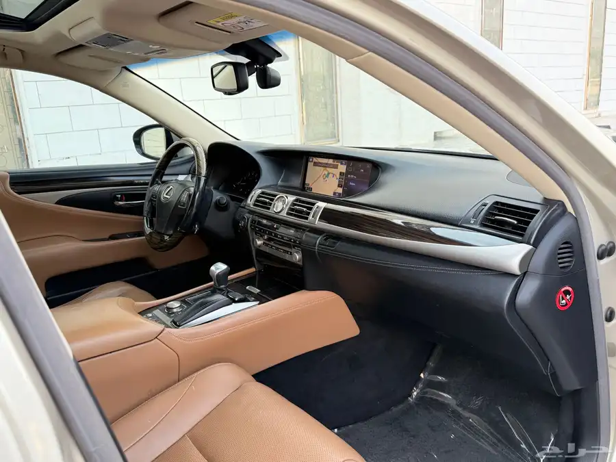 لكزس LS460 موديل 2013 20