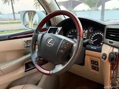جيب لكزس LX 2013 فل كامل DD بريمي للبيع 18