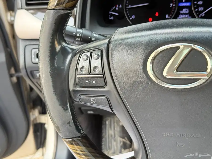 لكزس LS460 موديل 2013 17