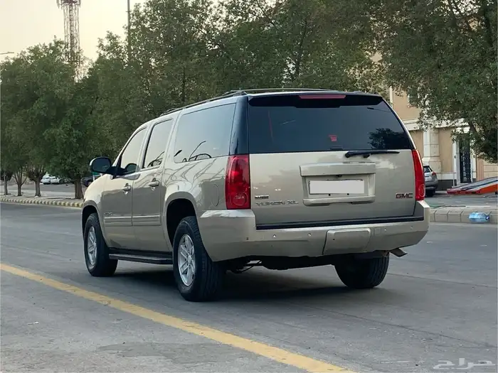 جي ام سي يوكن XL بدون دبل مخزن 2012 10