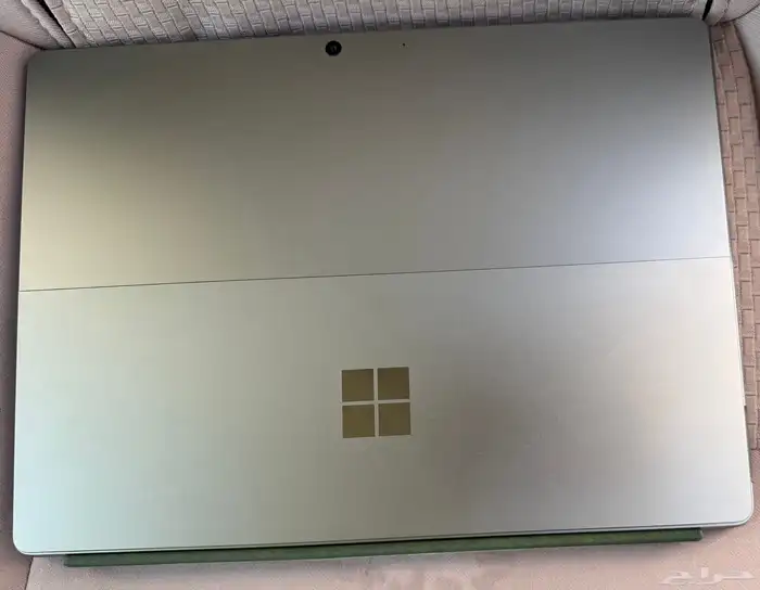 Microsoft Surface Pro 9 2