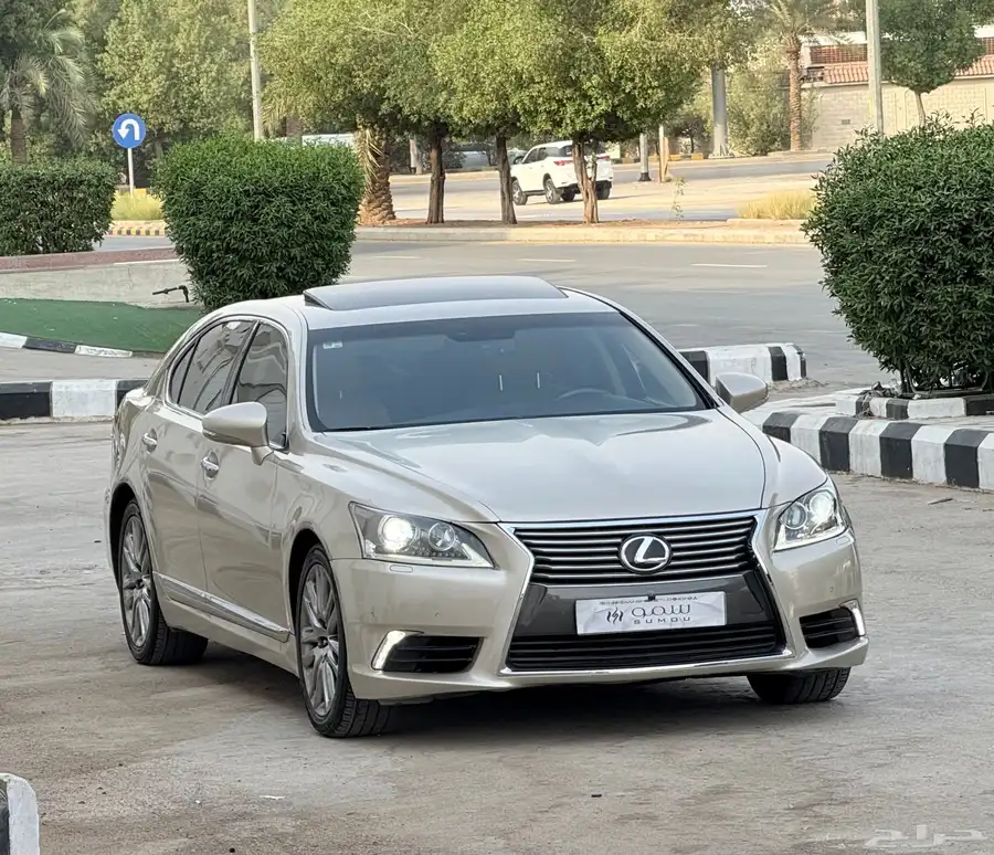 لكزس LS460 موديل 2013 3