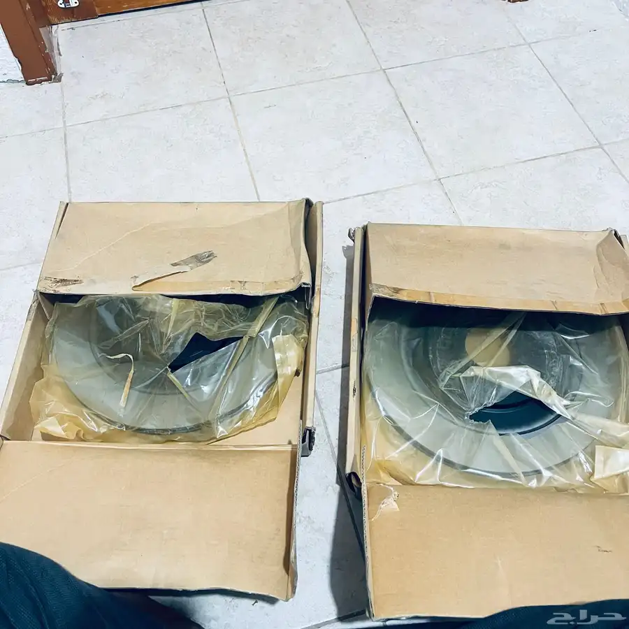 هوبات خلفية جنسس G80 موديل 2022 0