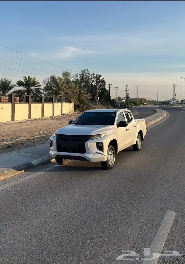 مستبيشي L200 موديل 2020 قير عادي زحاج اتوماتيكي الممشى 150 1