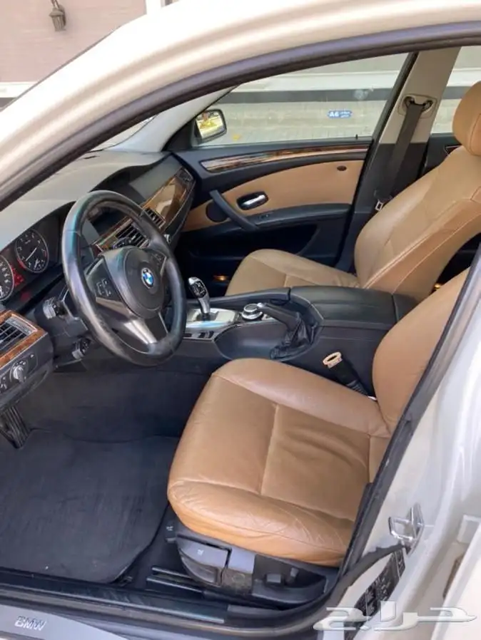 سيارة BMW 525i موديل 2009 للبيع 9