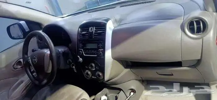 Nissan sunny 2016 1