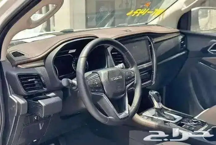 ايسوزو ام يو اكس 2024 فل كامل 4 4 5
