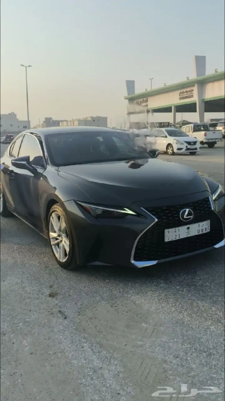 لكزس2023 7