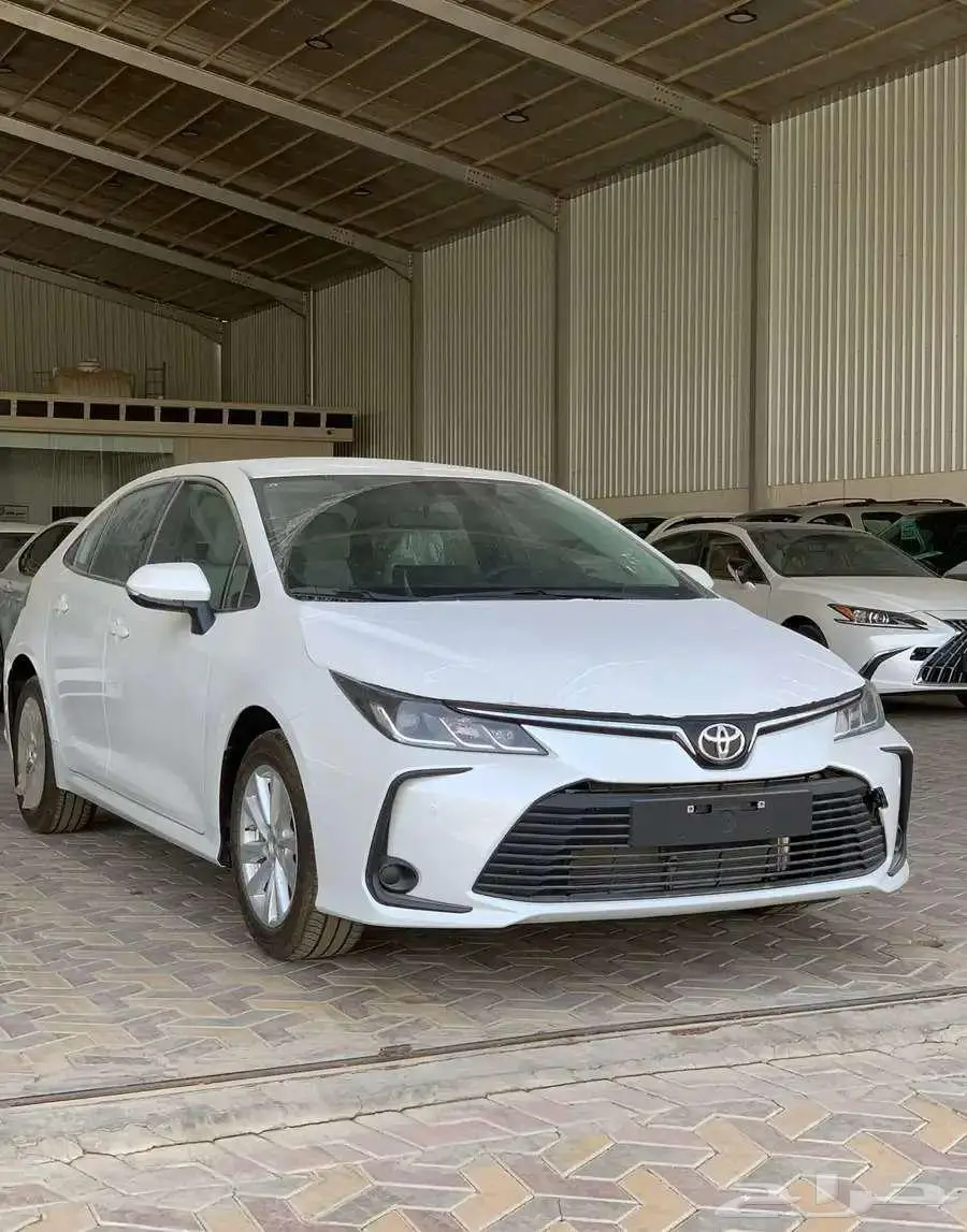 تويوتا كورولا XLI 2.0 مطور بنزين 2025 سعودي 18