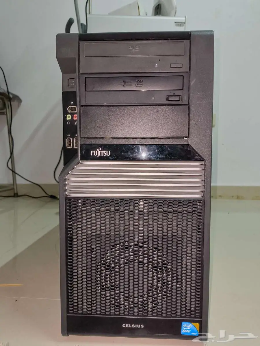 كمبيوتر work station Fujitsu 0