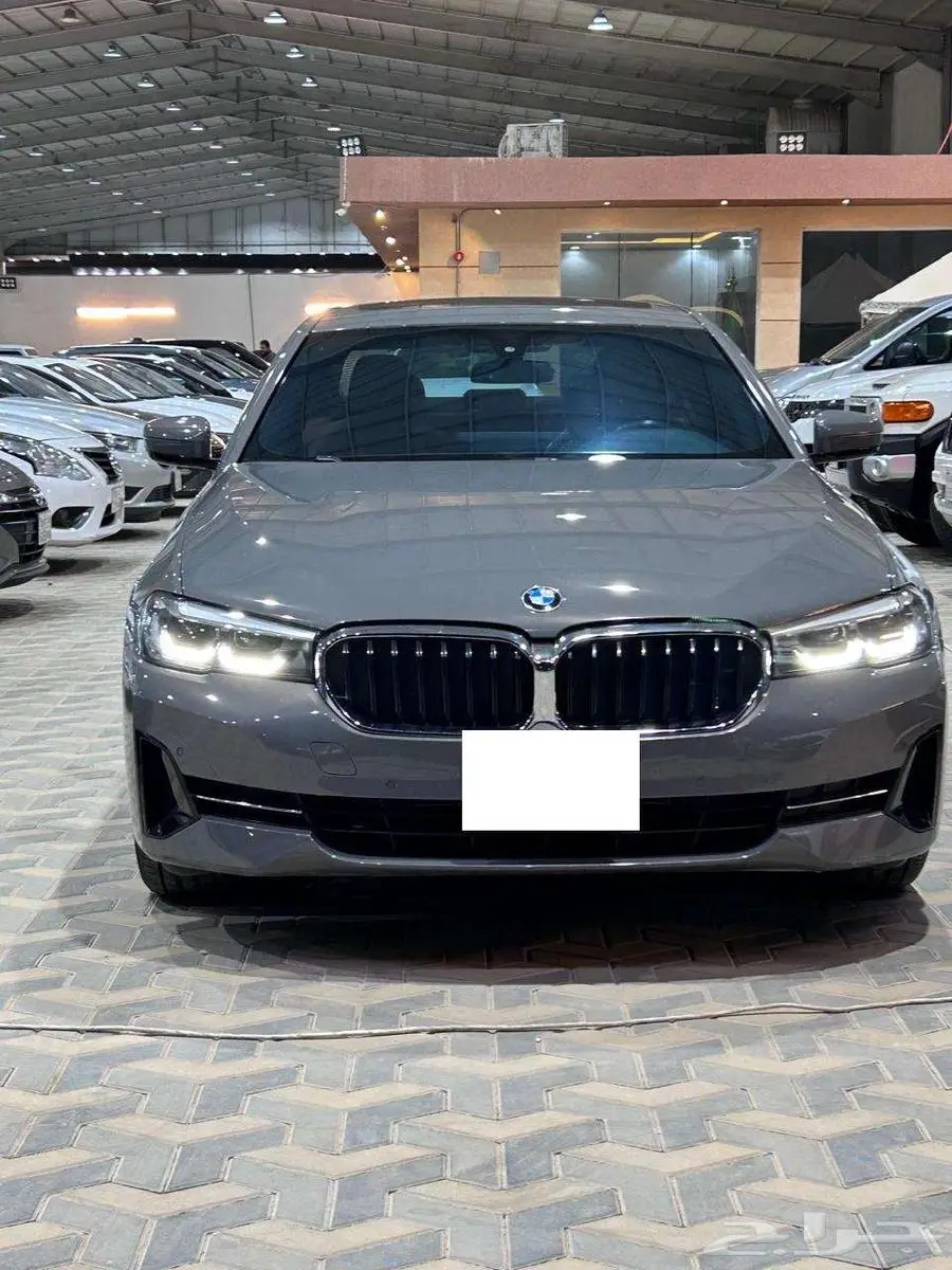 بي ام دبليو 520 2022 0