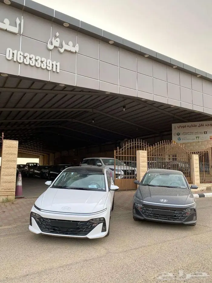 هيونداي أكسنت 2025 فليت اسود وابيض سقف اسود 5