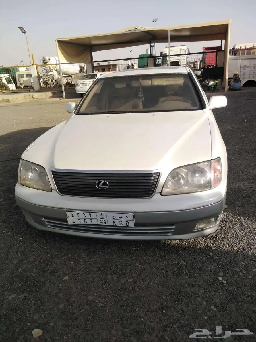 للبيع لكزس موديل 1998بمعرض البيان المطور بالرياض بالحاير 0