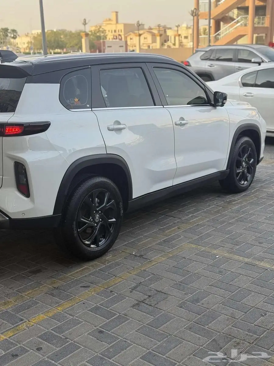 أوربان كروزر 2025 GLX 18