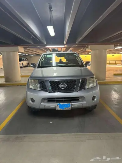 NISSAN PATHFINDER SE 2010 8