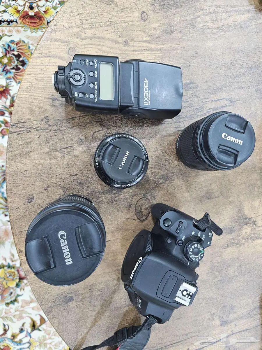 كانون D700 عدسات فلاش 4
