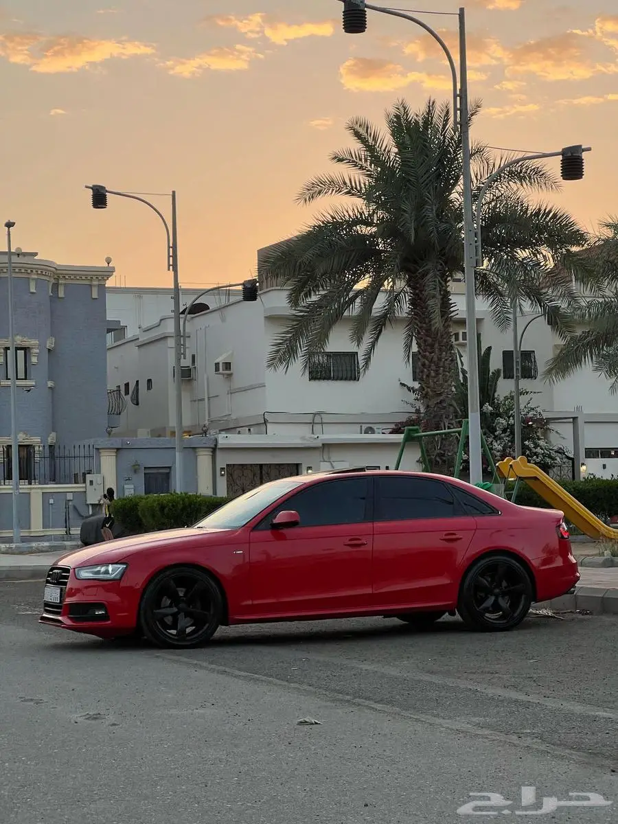 للبيع اودي a4 4