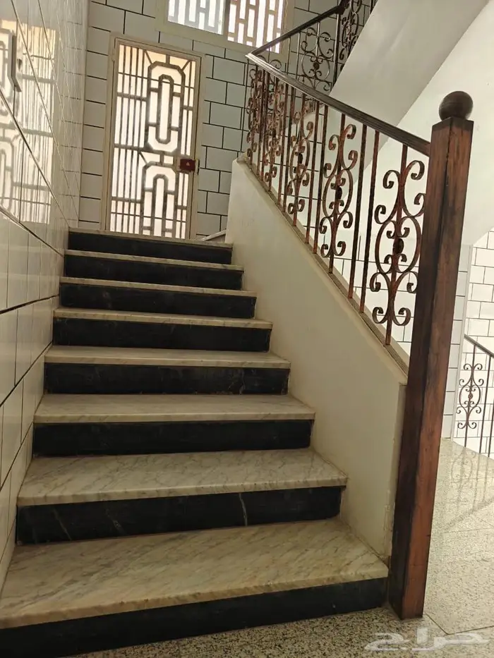 عرض بيع عماره 6 طوبق عن الحرم 3 كيلو 12