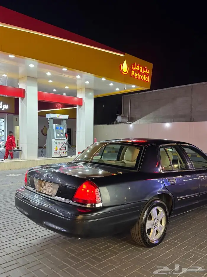 فورد فكتوريا 2011 مبيعات حكومية 10