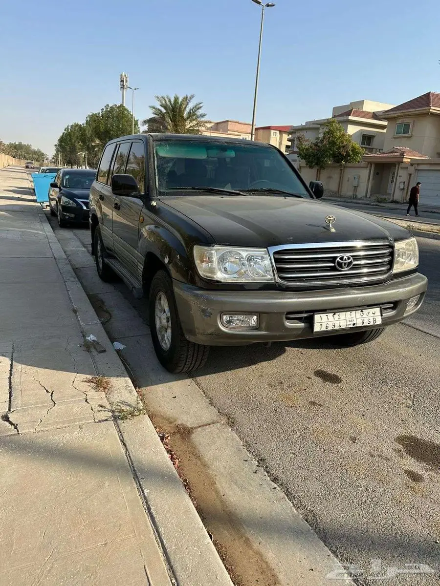 لاندكروزر جي اكس ار 2002 4