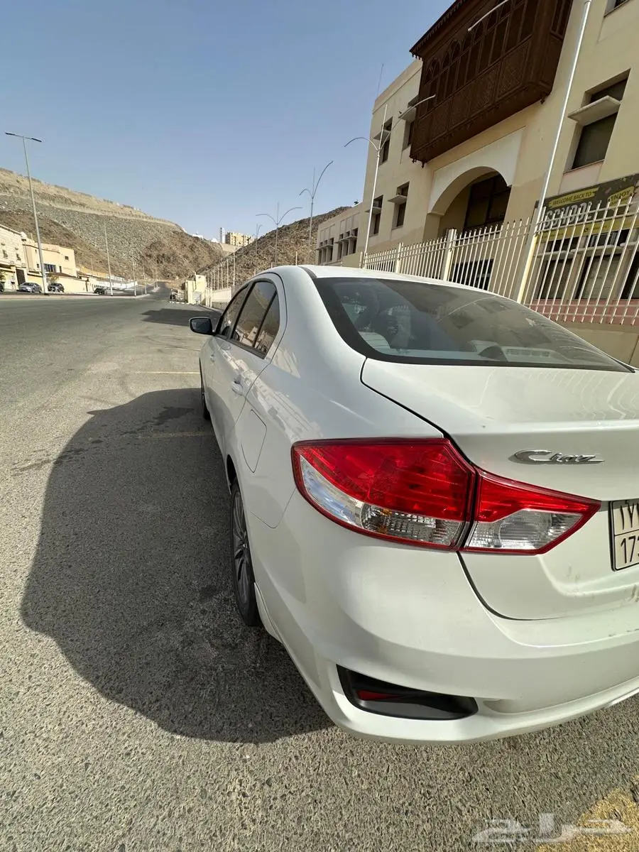 سوزوكي سياز 2024 استخدام شخصي 5