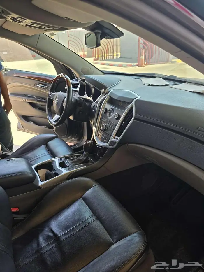 Cadlillac SRX  2011  191000 KMS 0