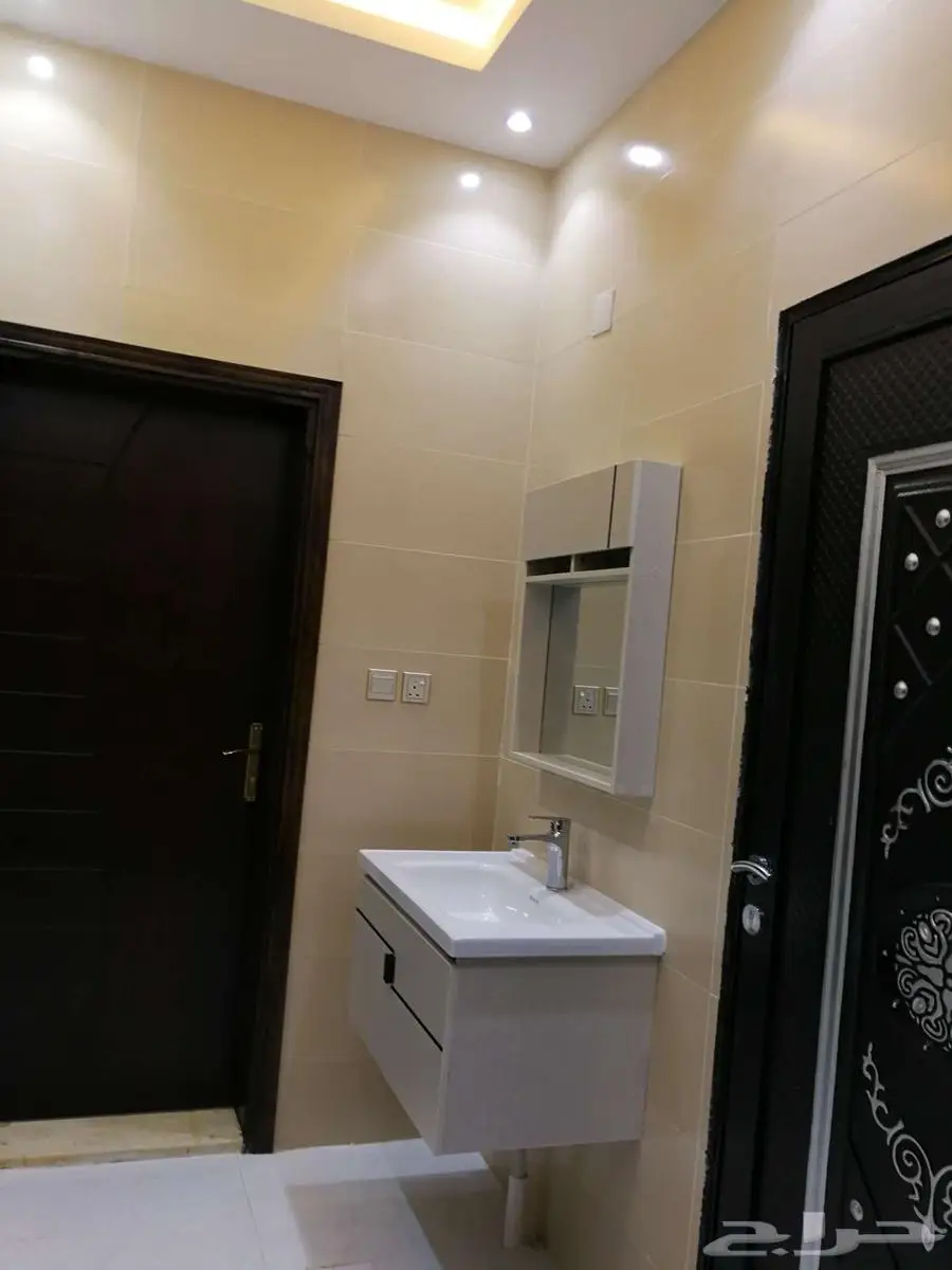 شقه للايجار حي النخيل تبوك 2