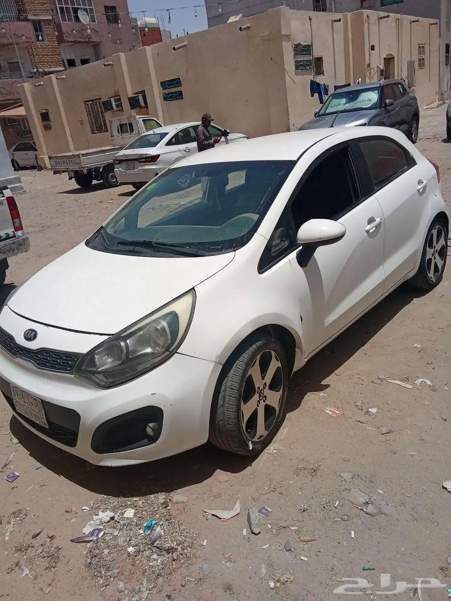 كيا ريو هاتشباك 6