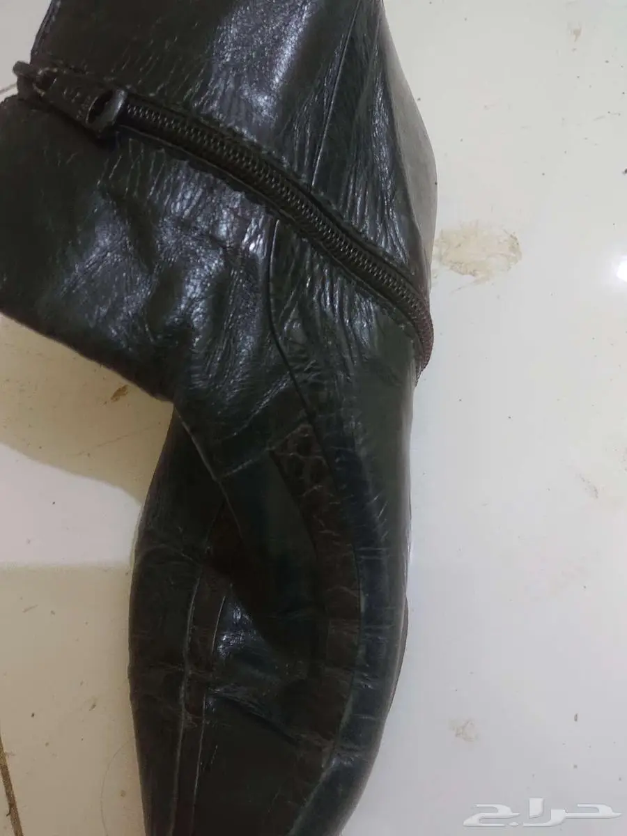 حذاء رجالي نص بوت ايطالي اصلي مستعمل نضيف جداا مقاس 41 11