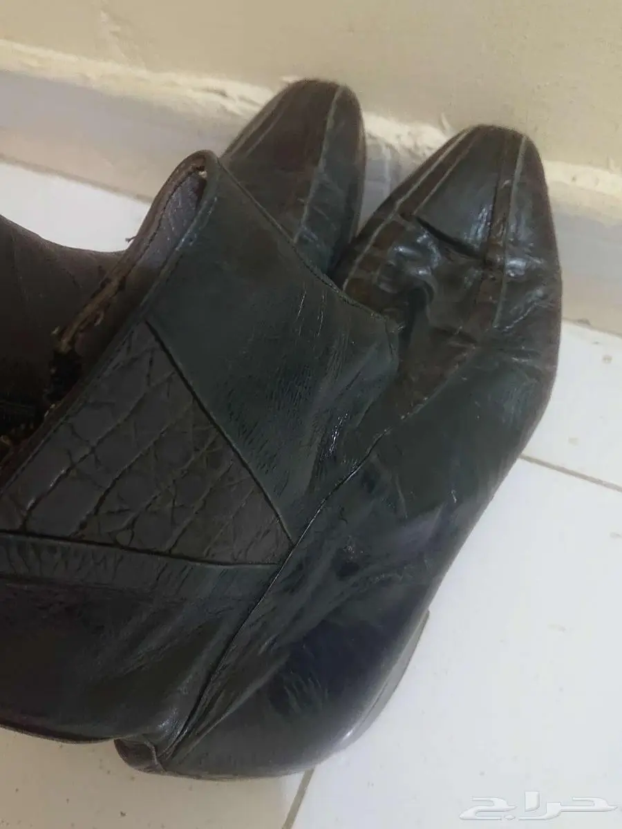 حذاء رجالي نص بوت ايطالي اصلي مستعمل نضيف جداا مقاس 41 10