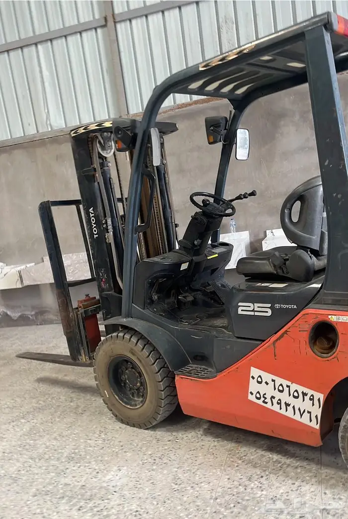 رافعة شوكية للإيجار 1