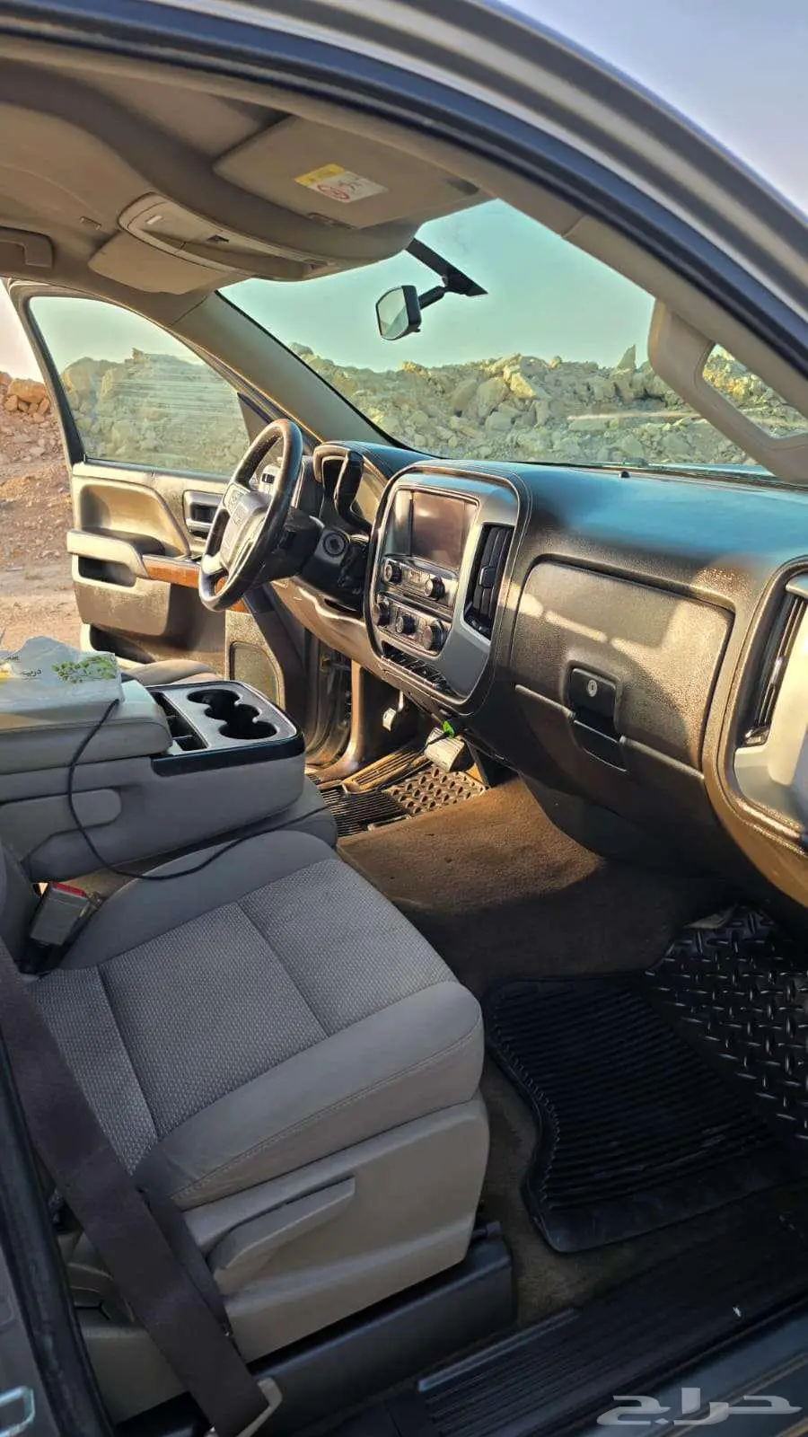 للبيع سيرا 2017 z71 9