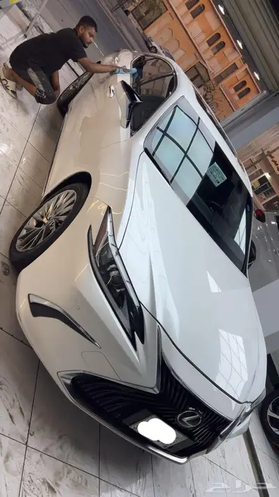 لكزس ES 350 موديل 2019 1