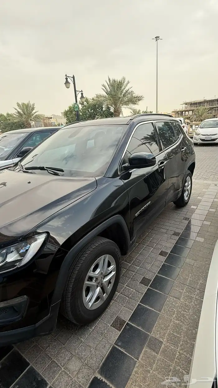 جيب كومبارس 2018 اسود 4x4 2