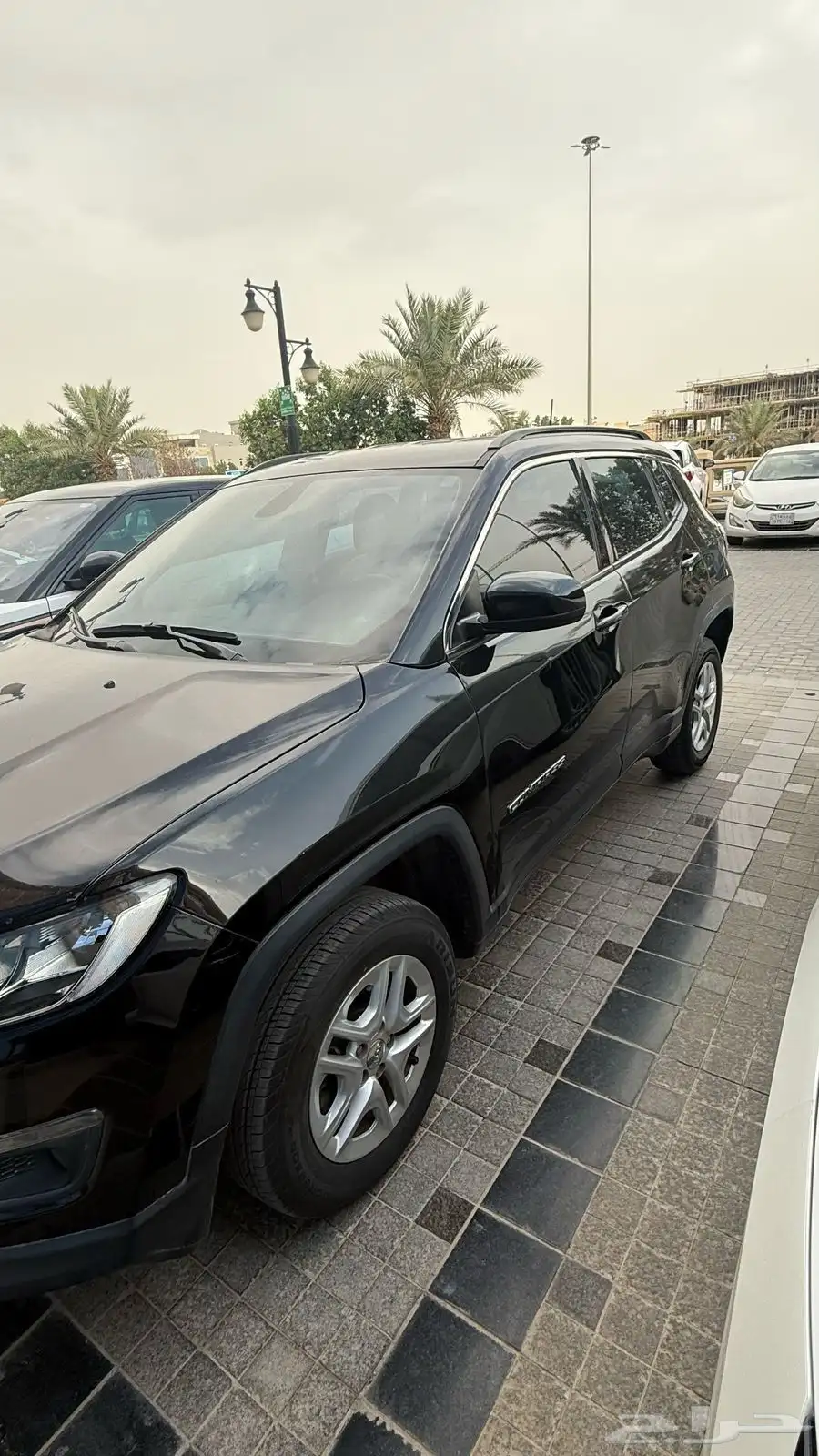 جيب كومبارس 2018 اسود 4x4 2