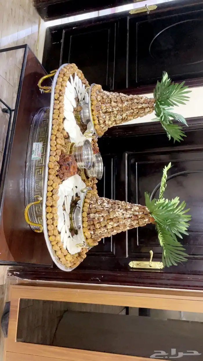 تجهيز صواني التمر والسمن والمضير 0