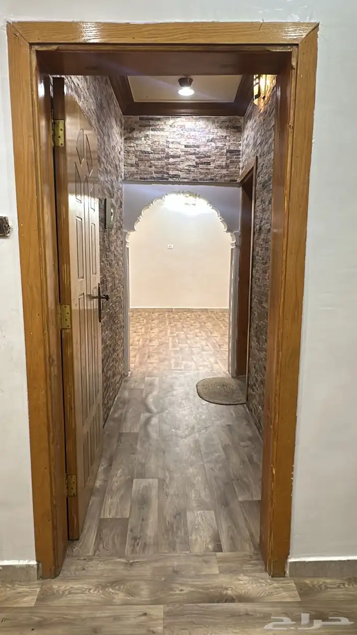 عمارة بالشهداء الجنوبية على واجهتين المساحه 162م 3