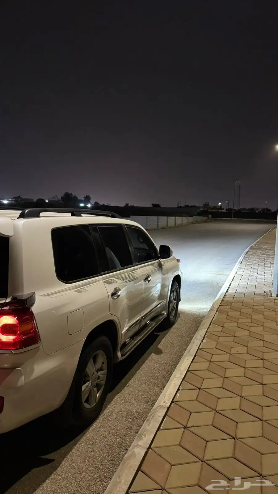 لاندكروزر 2015 3