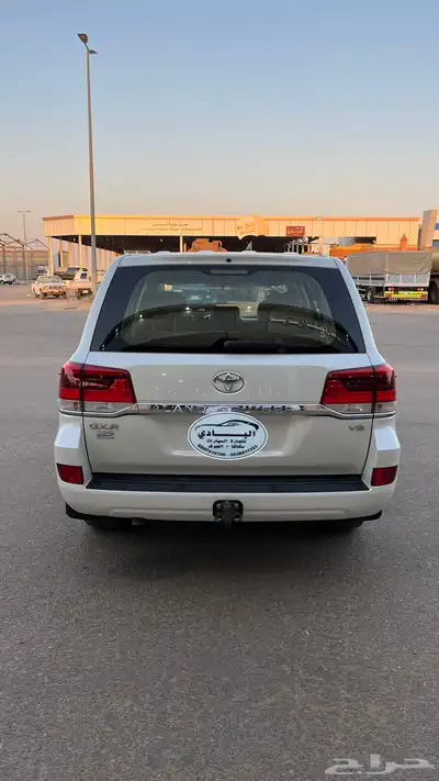 لاندكروزر ديزل 2021 3