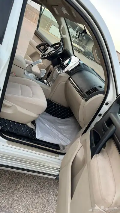 لاندكروزر ديزل 2021 14